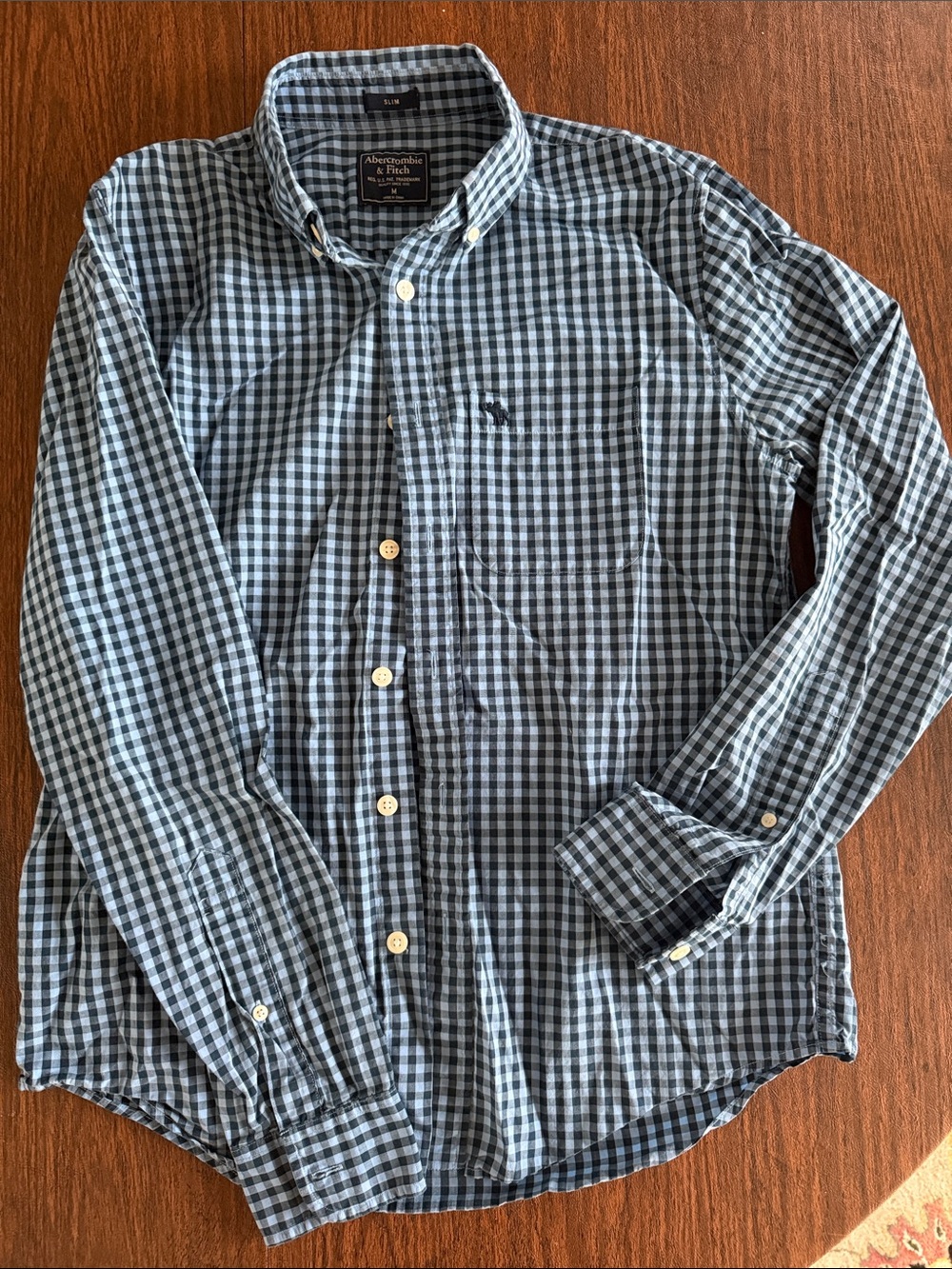 Abercrombie & Fitch Men’s Slim Fit Navy and White Gingham Button-Down Shirt